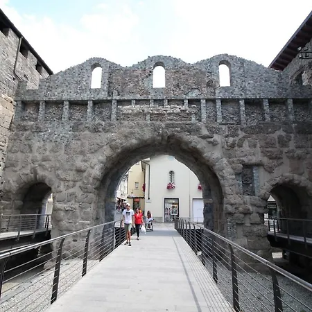 Porta Praetoria - Affitti Brevi Italia *